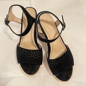 Vionic Ariel Black Suede Espadrille Wedge